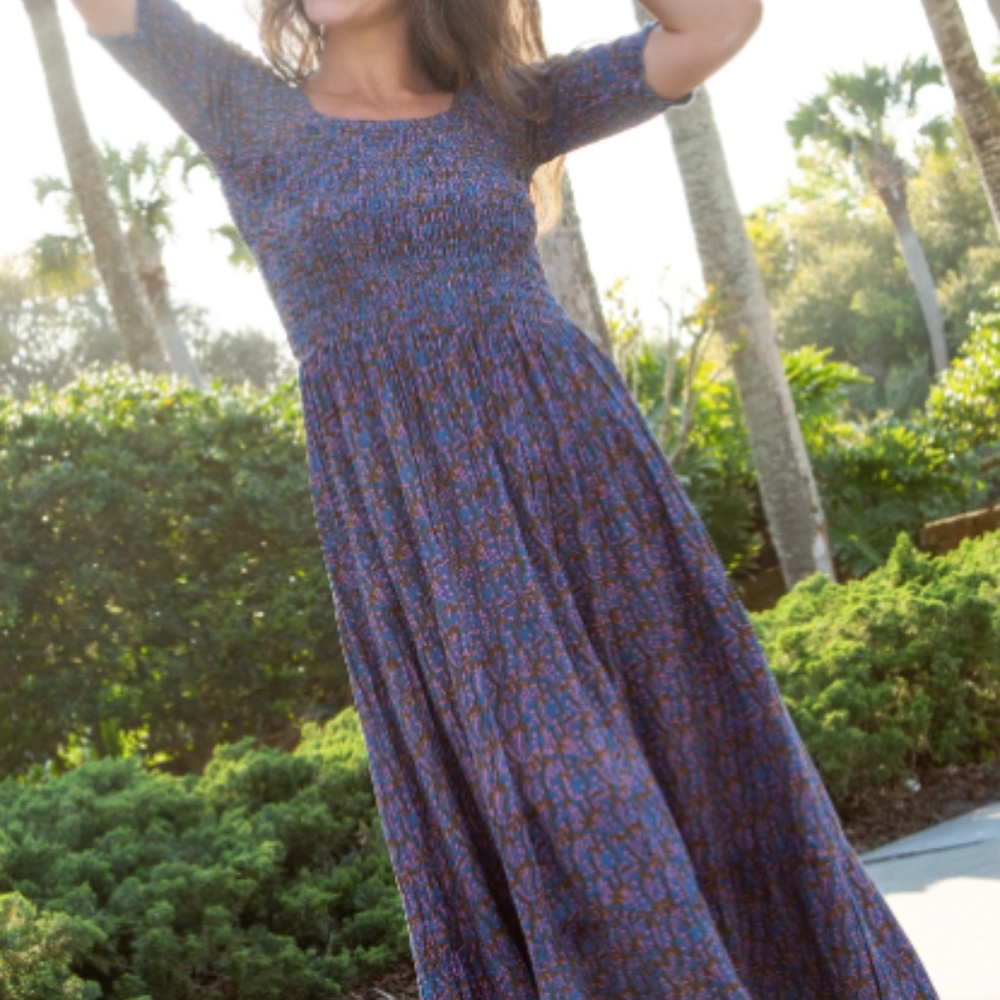 * Natural Life Tiered Midi Dress * "Smocked Bodice Daisy" * Pretty! Excellent